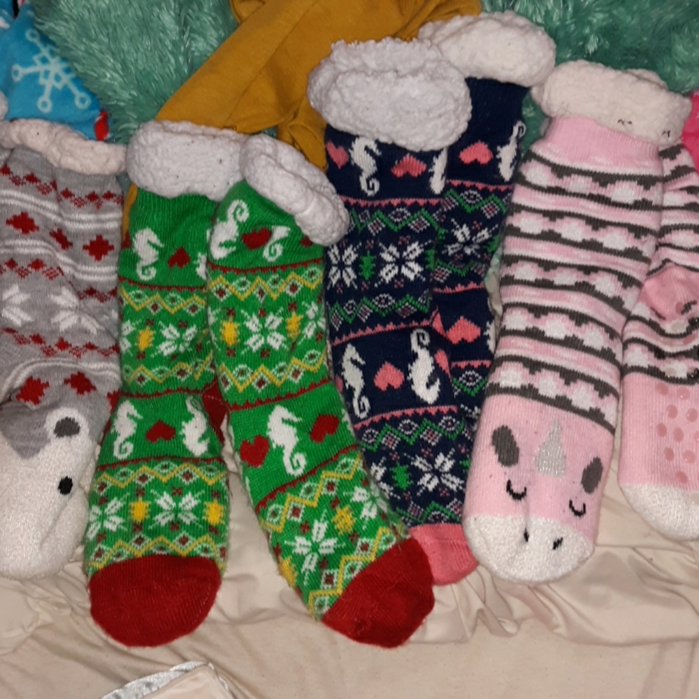 4 pairs of super fuzzy and warm no slip socks